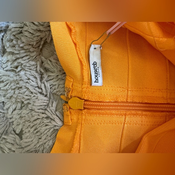 House of CB Supermodel Bandage dress in orange sherbet size small NWT - Picture 3 of 5